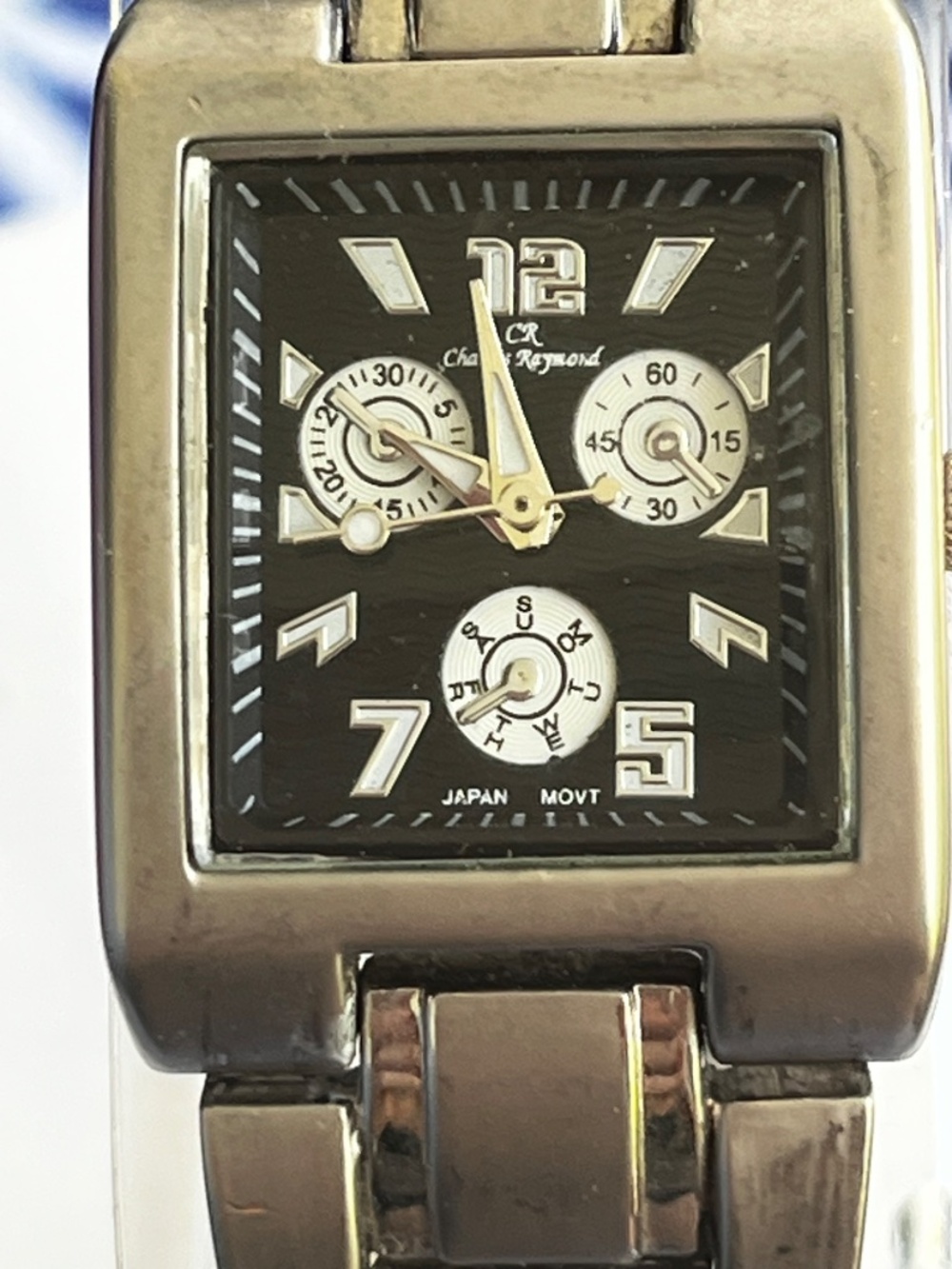 Charles Raymond ladies silver watch new battery